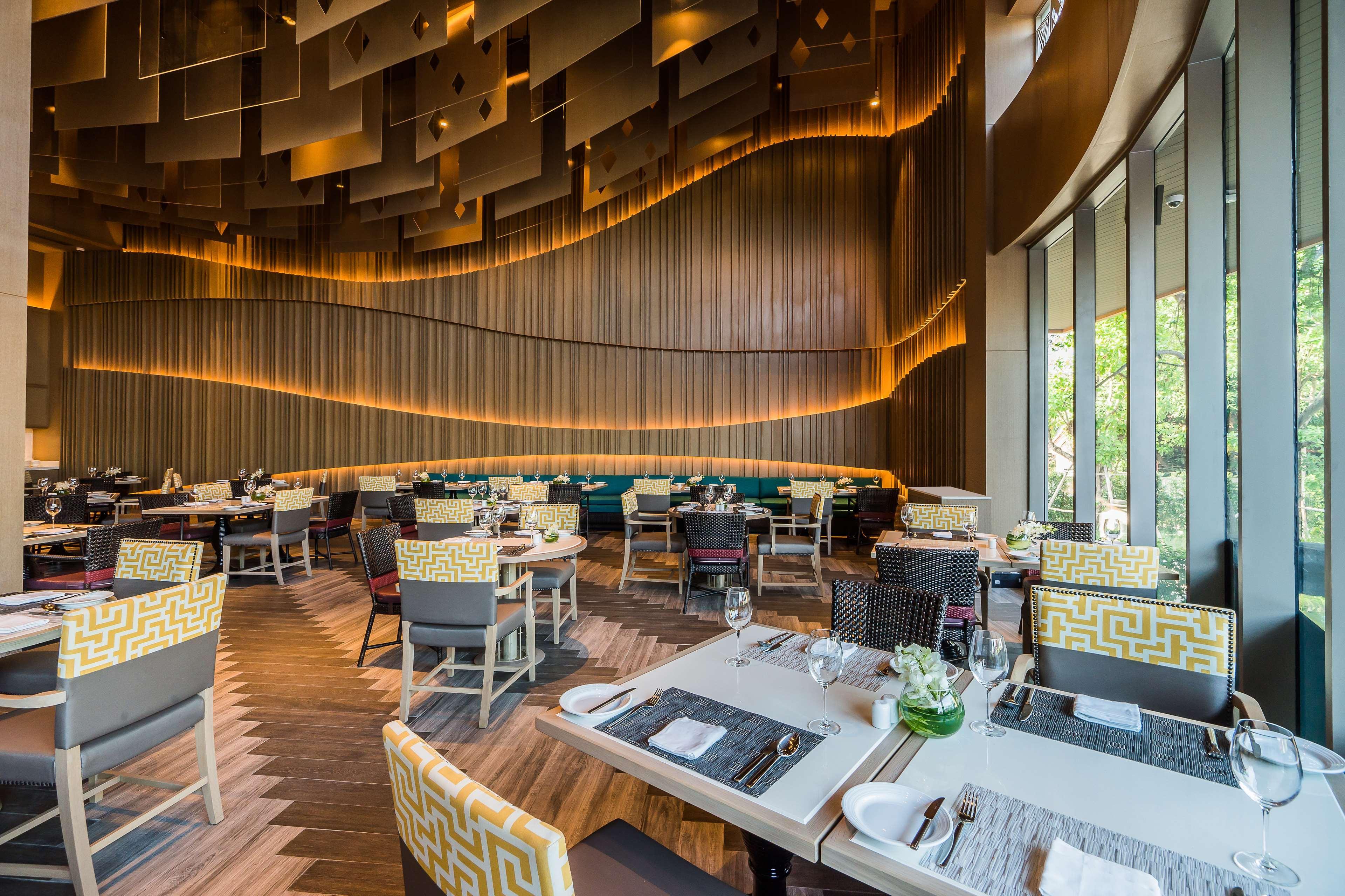 צ'ה אם Avani+ Hua Hin Resort מראה חיצוני תמונה