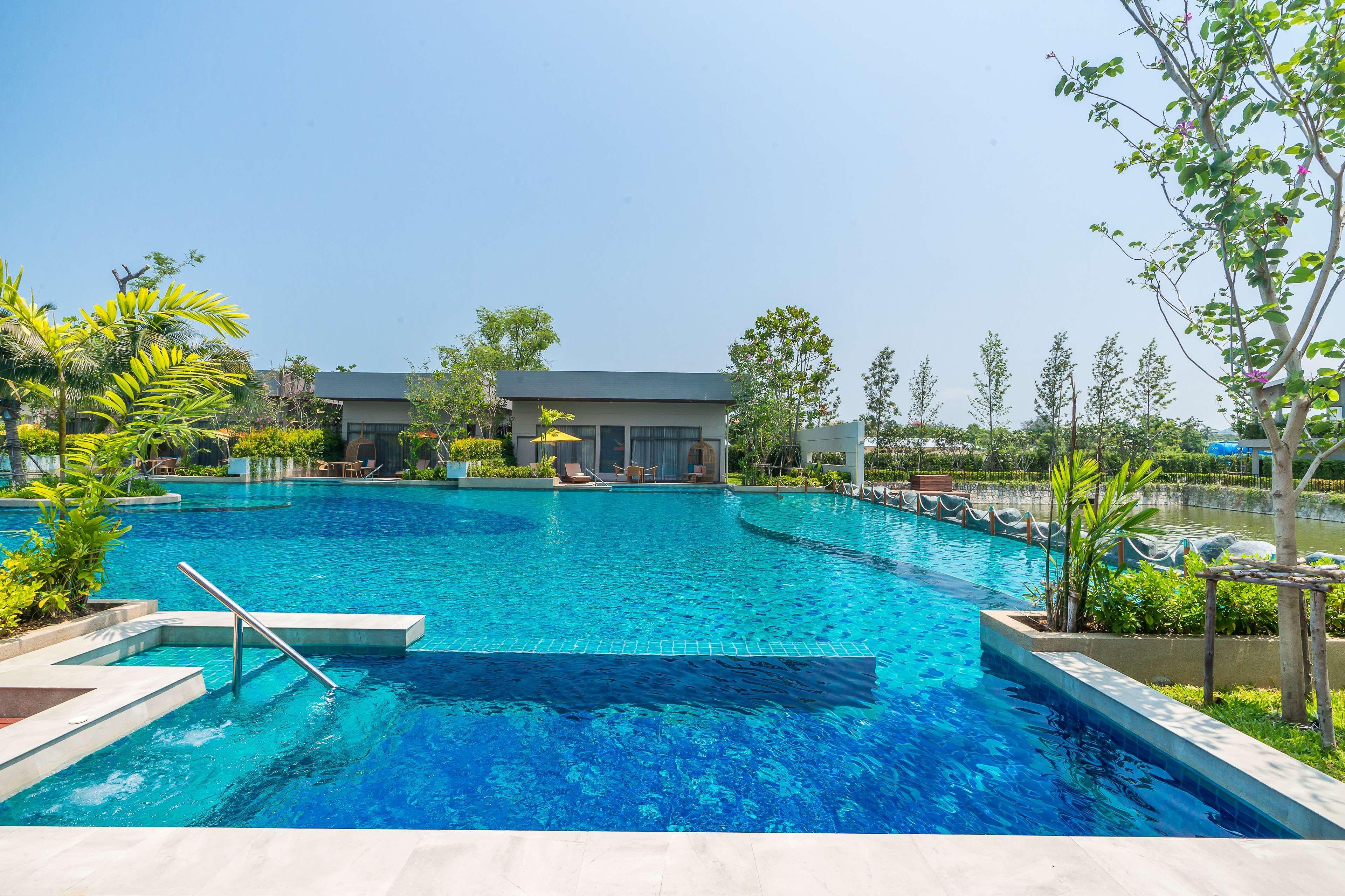 צ'ה אם Avani+ Hua Hin Resort מראה חיצוני תמונה